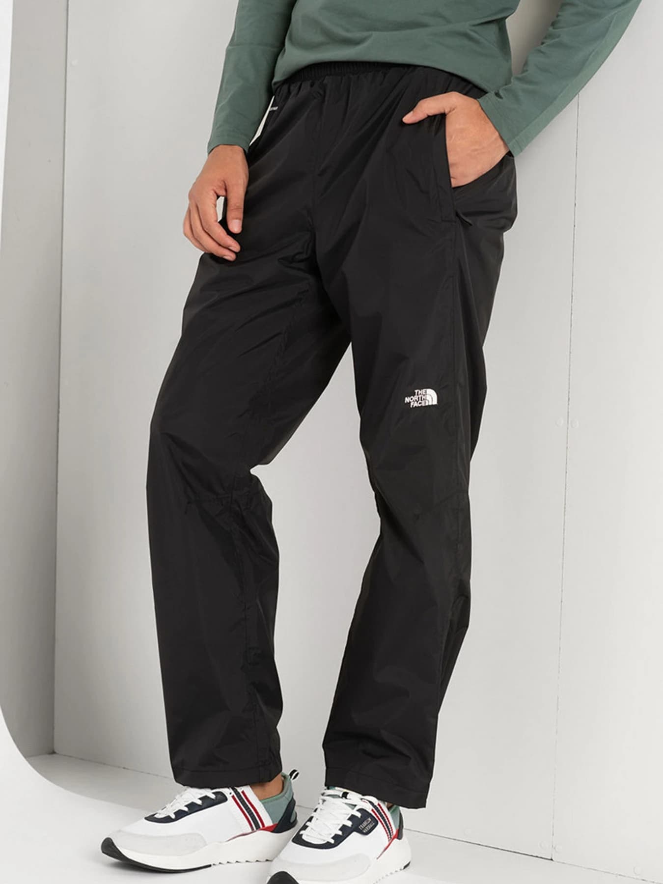 Брюки The North Face модель NF0A4SZOJK31