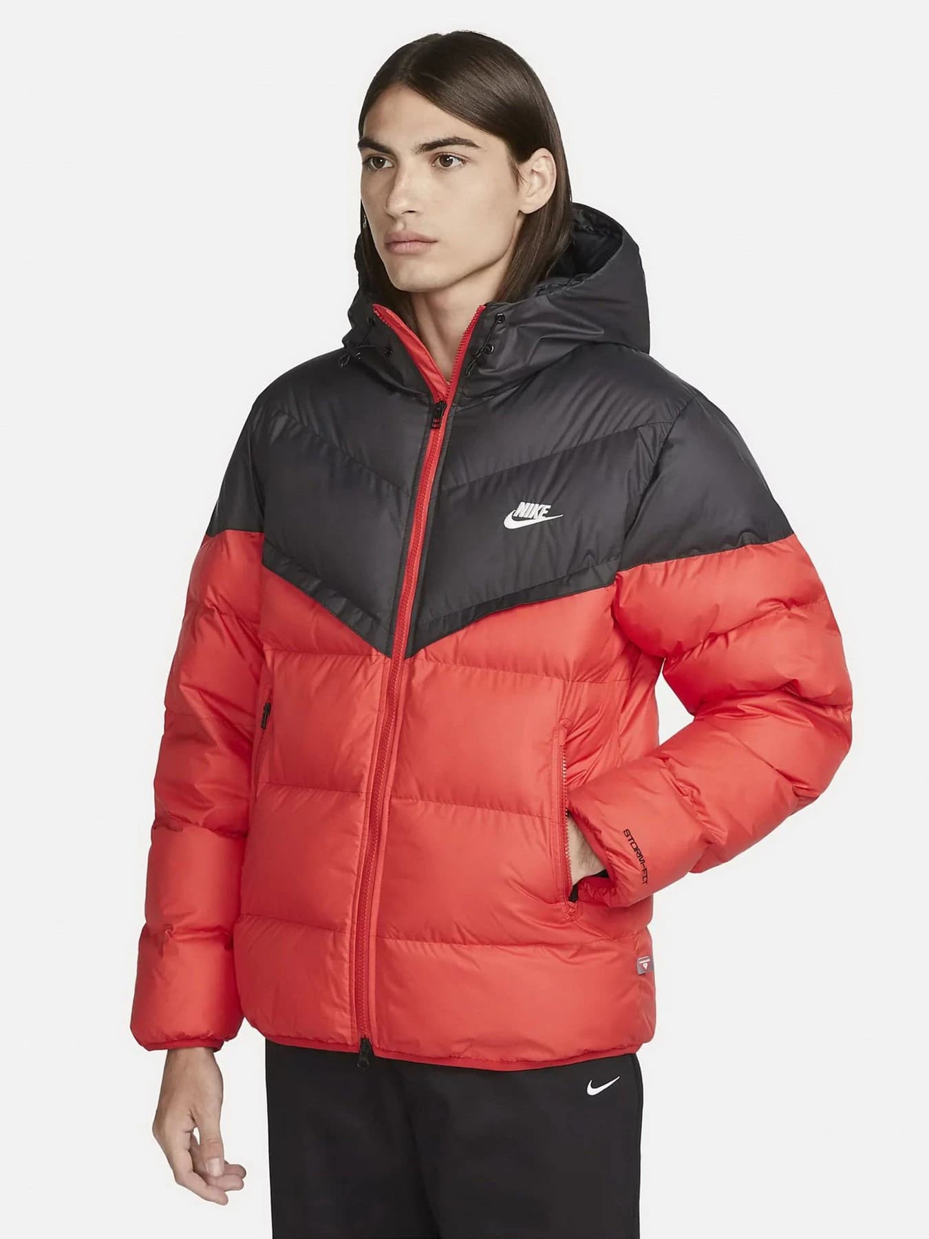Куртки и дубленки NIKE модель FB8185-011