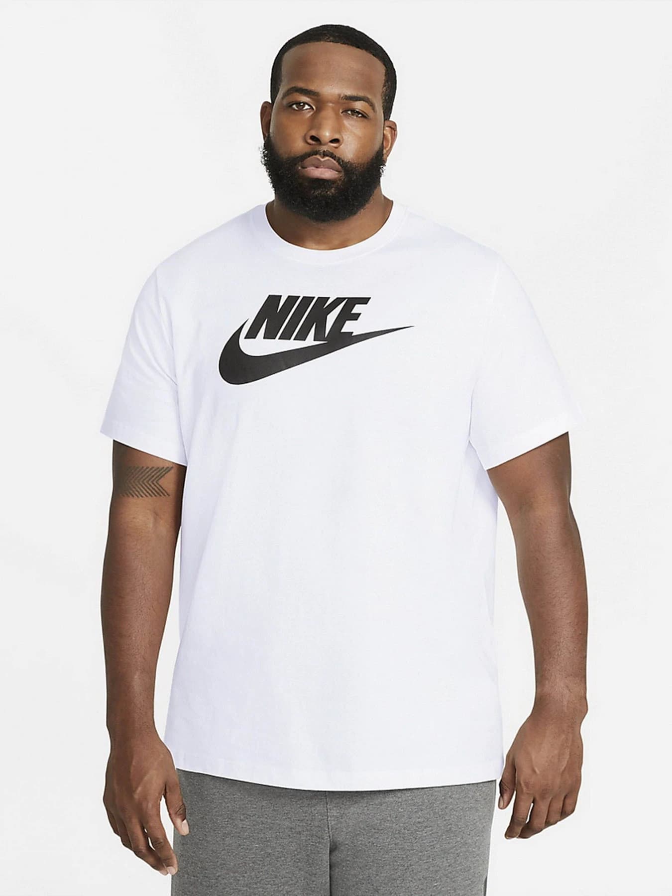 Футболки и поло NIKE модель AR5004-101