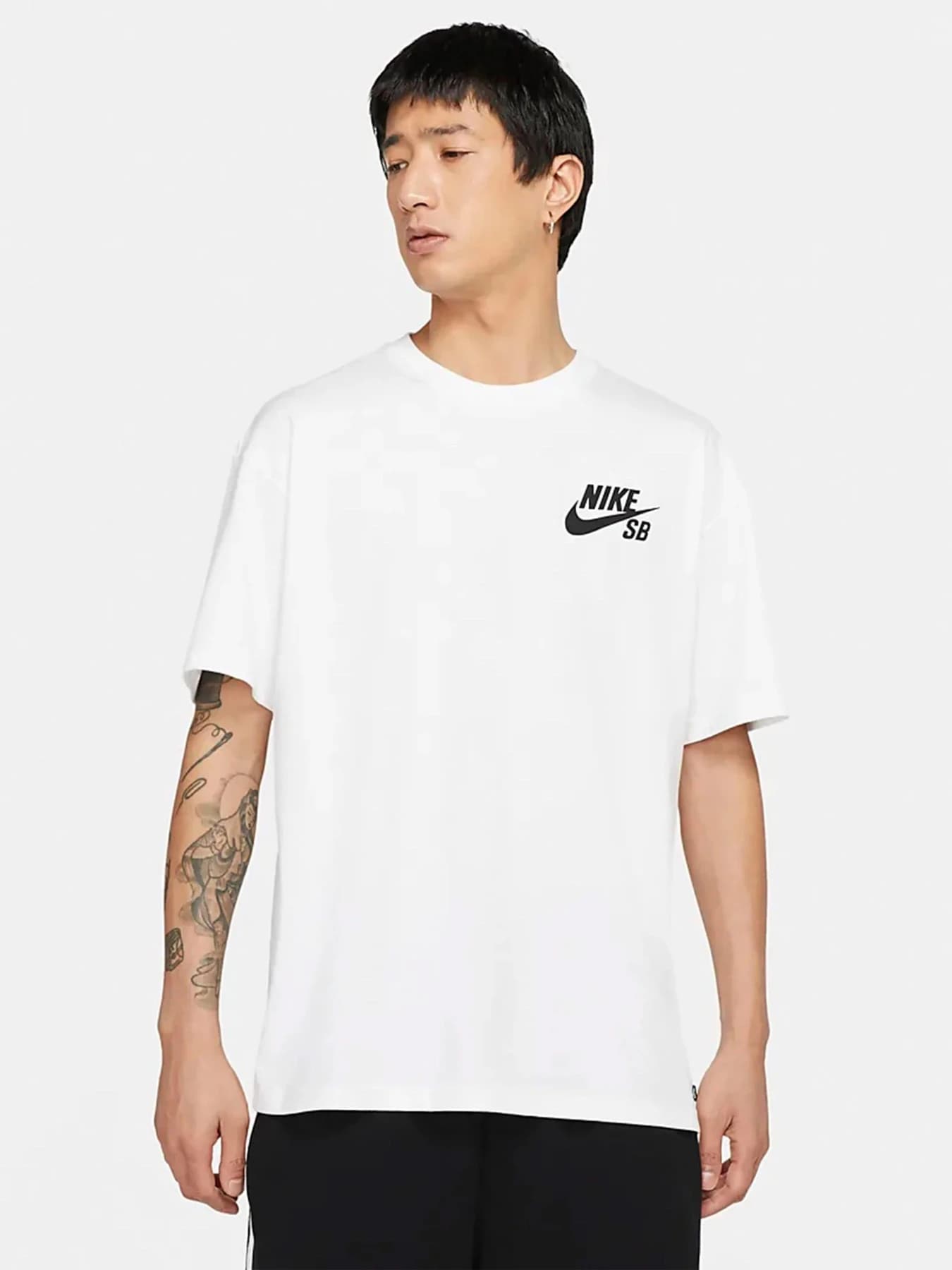 Футболки и поло NIKE модель DC7817-100