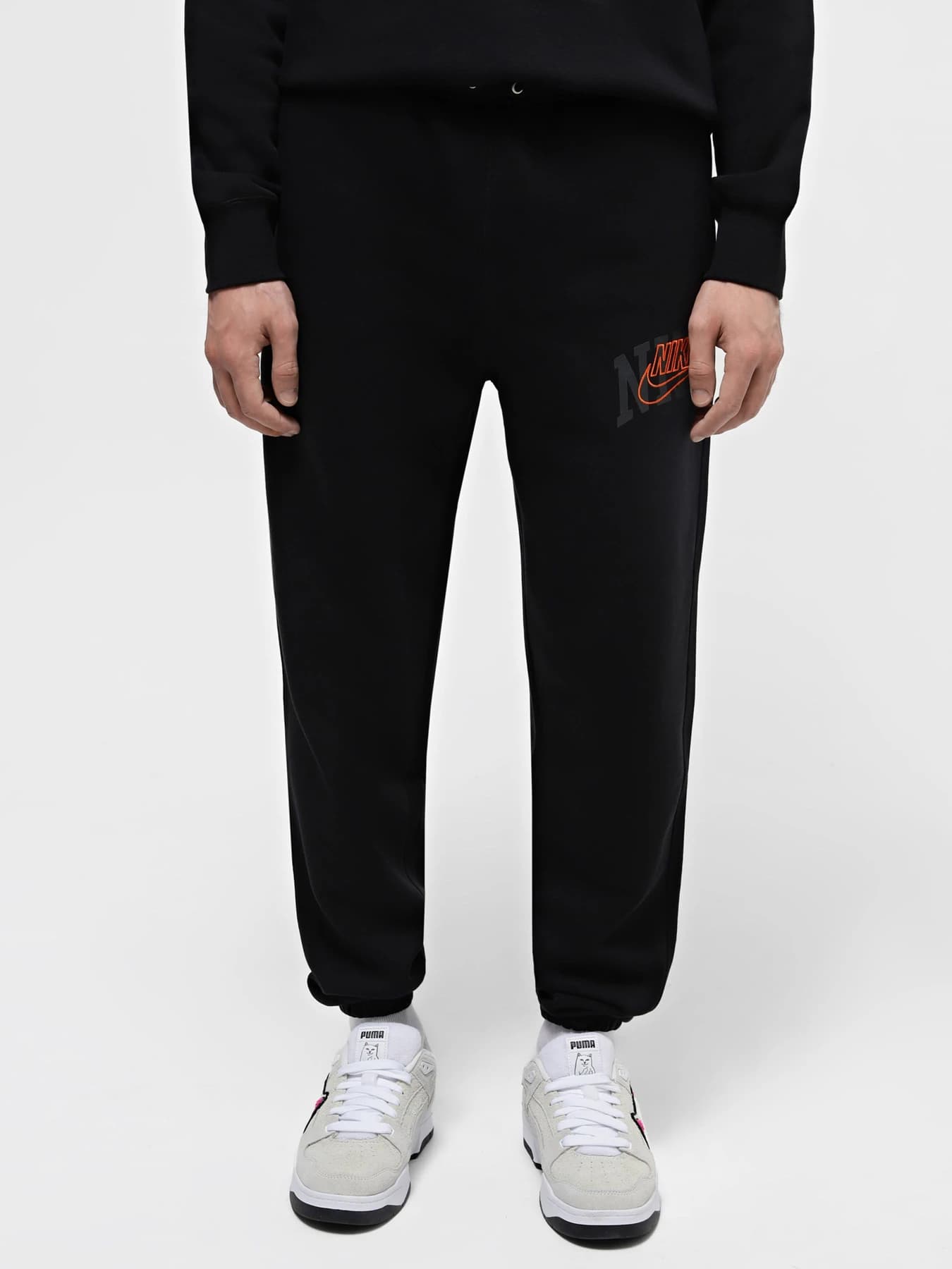 Брюки NIKE модель FV4453-010