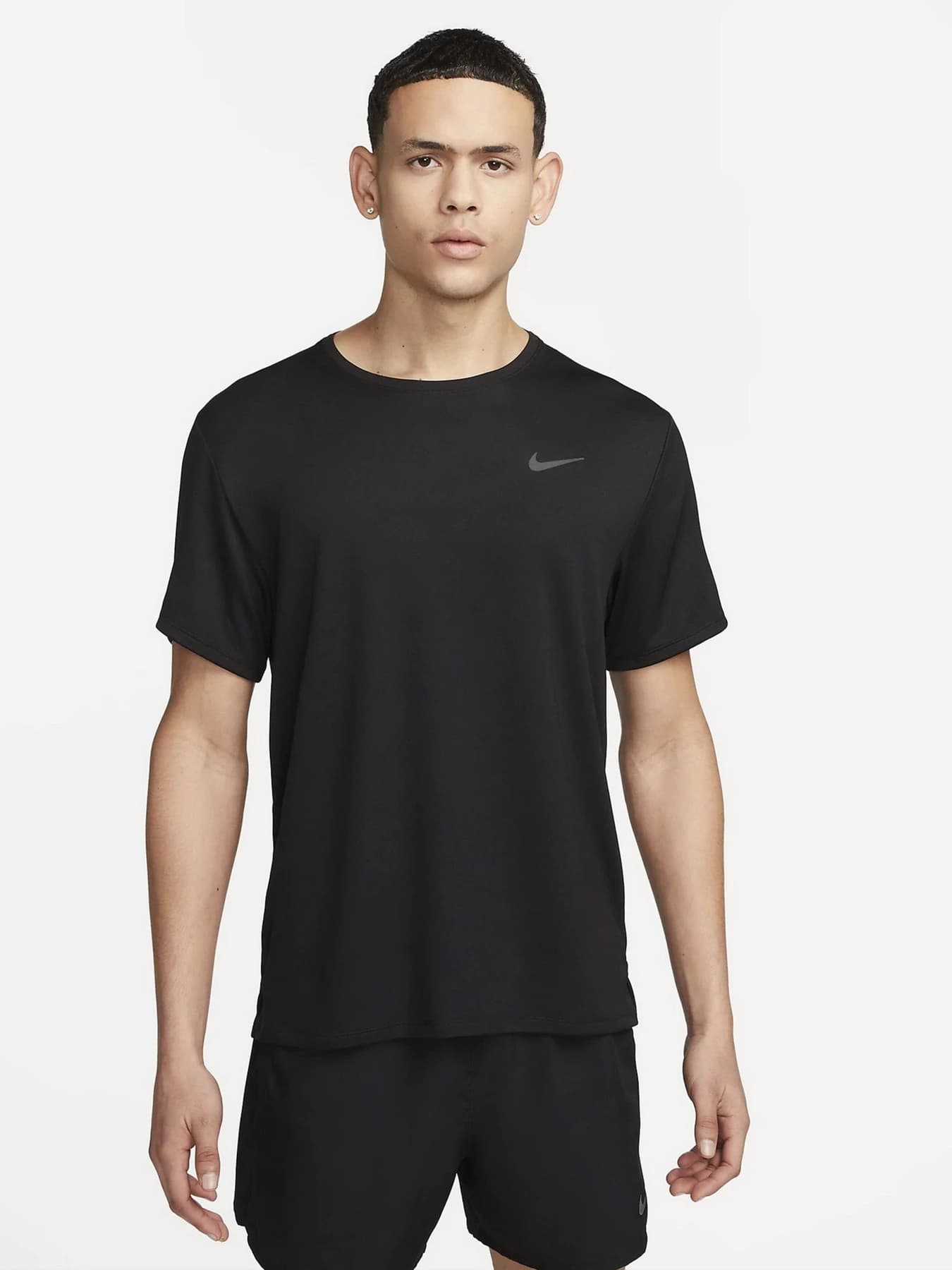 Футболки и поло NIKE модель DV9315-010