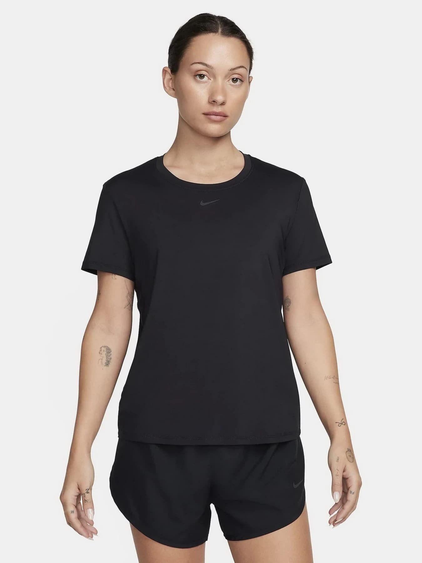 Футболки и поло NIKE модель FN2798-010
