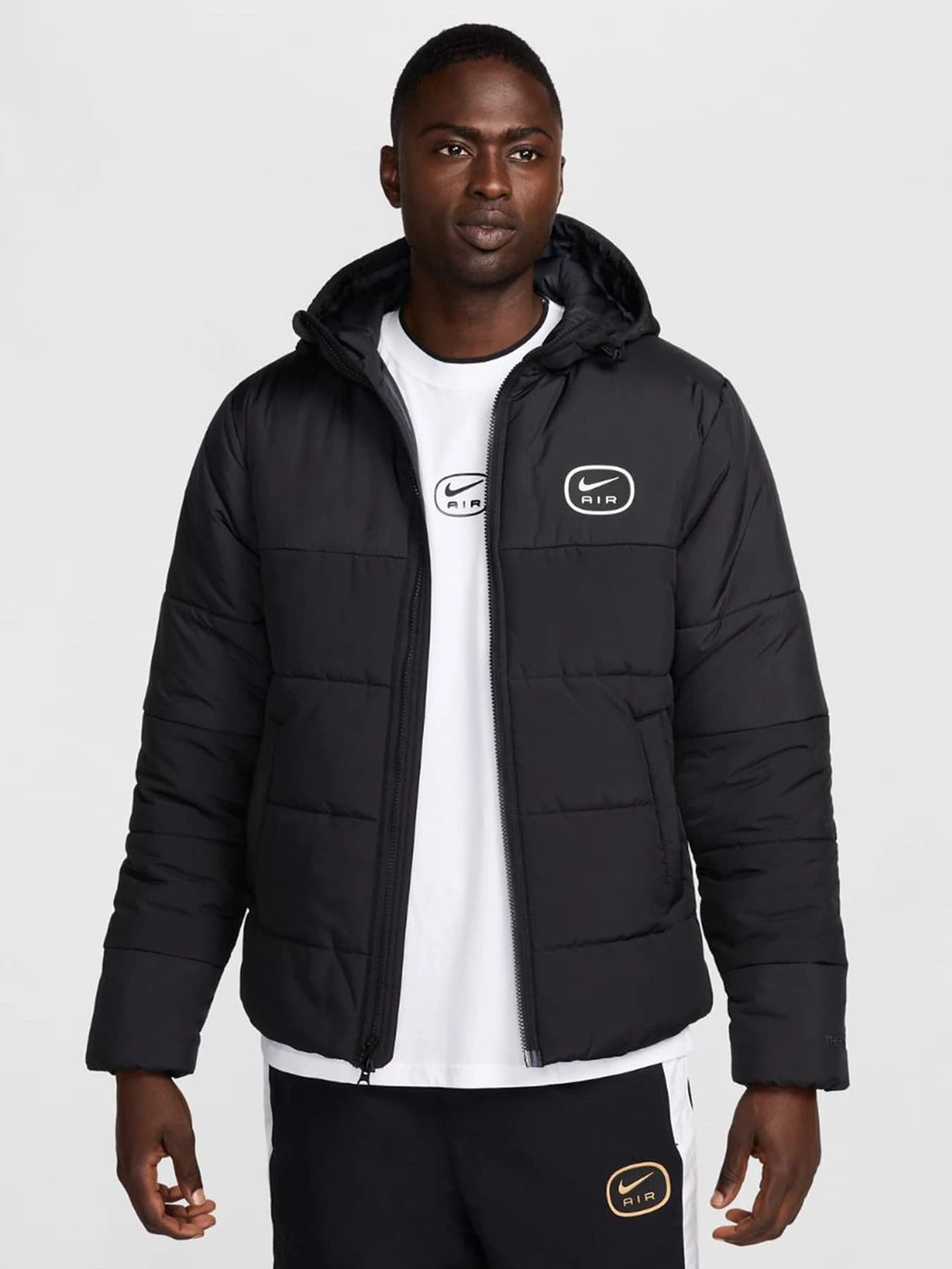 Куртки и дубленки NIKE модель HM0198-011