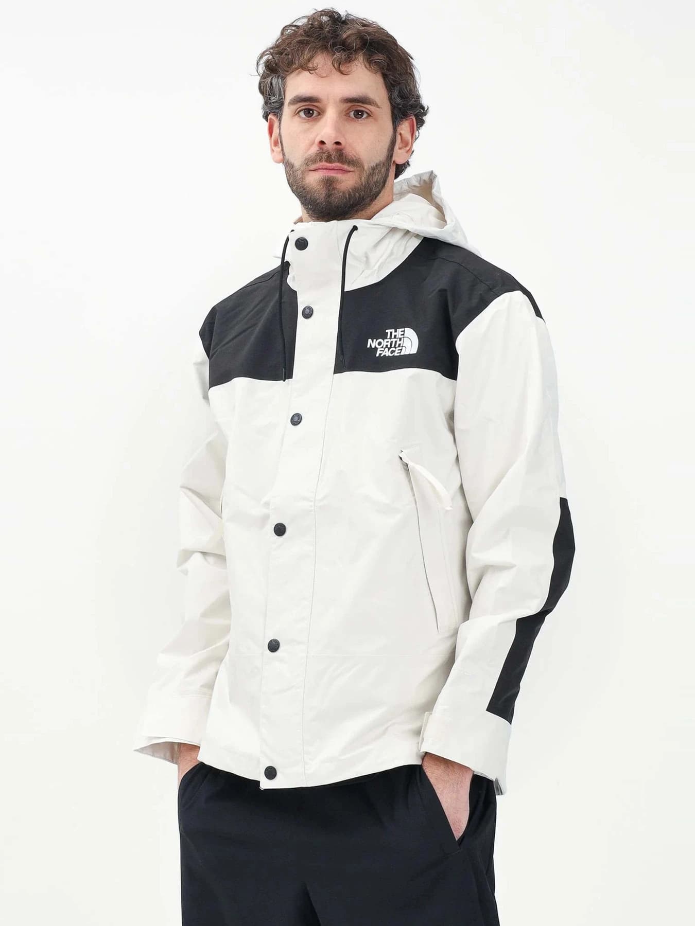 Куртки и дубленки The North Face модель NF0A8B5GROU1