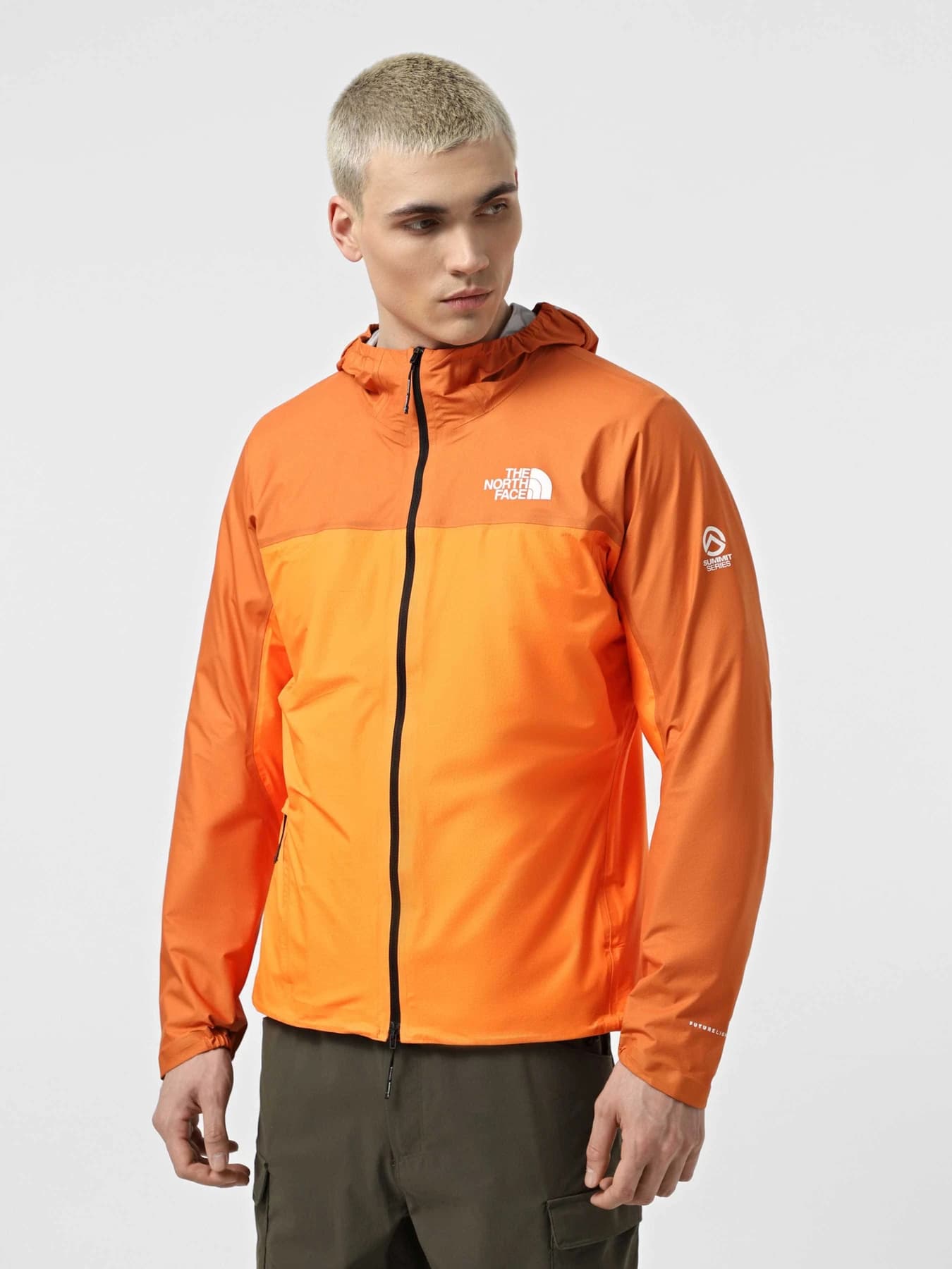 Куртки и дубленки The North Face Futurelight™ модель NF0A86WG58B1