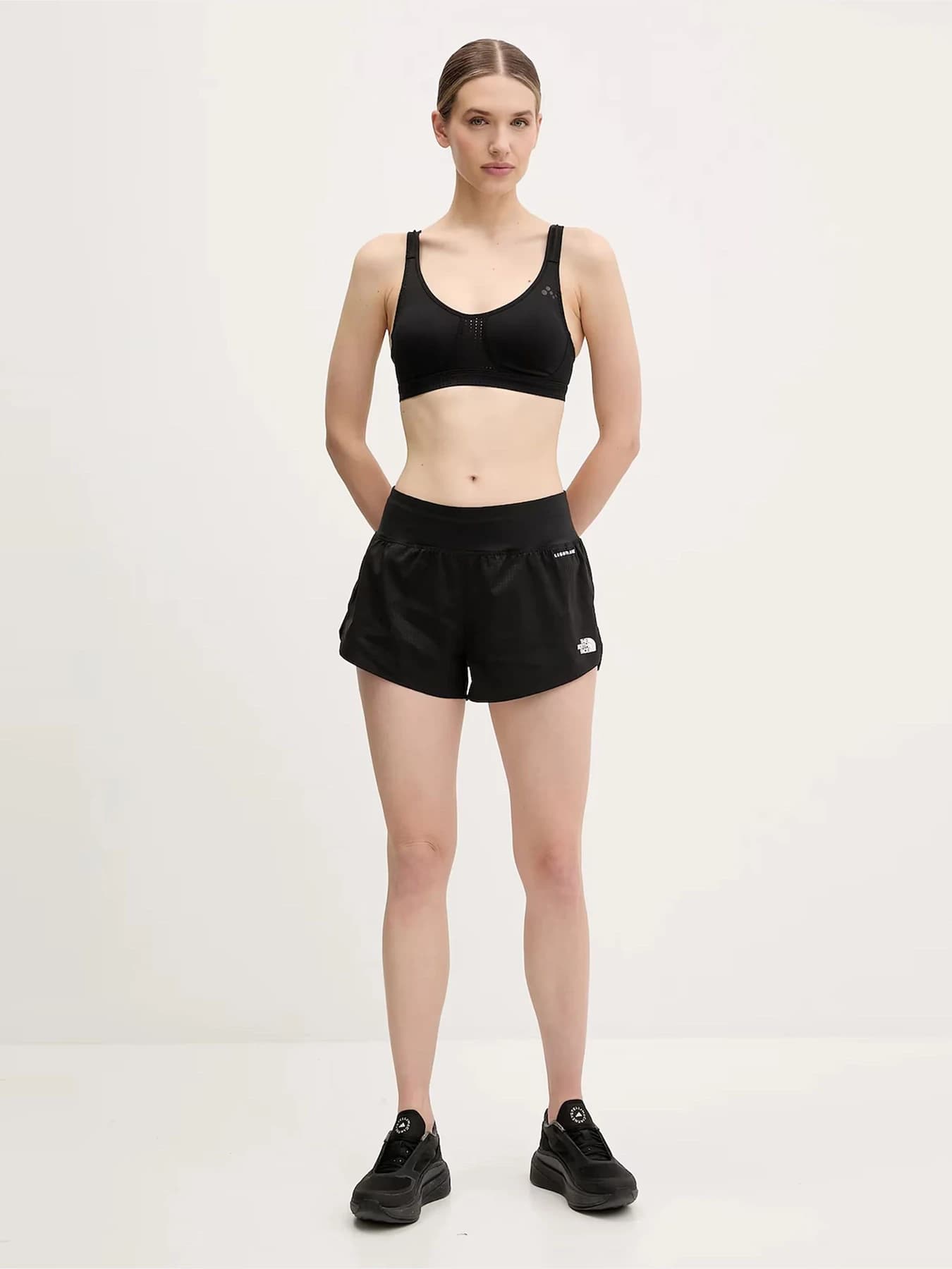 Шорты The North Face модель NF0A8BC0JK31