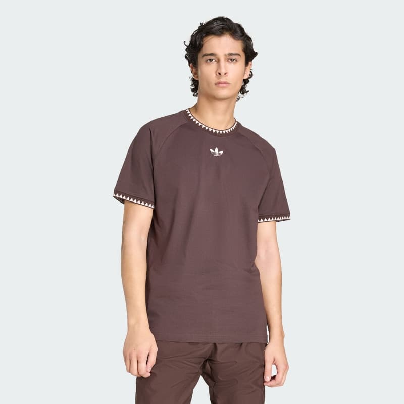 Футболка CHEST STRIPES ENGINEERED COLLAR