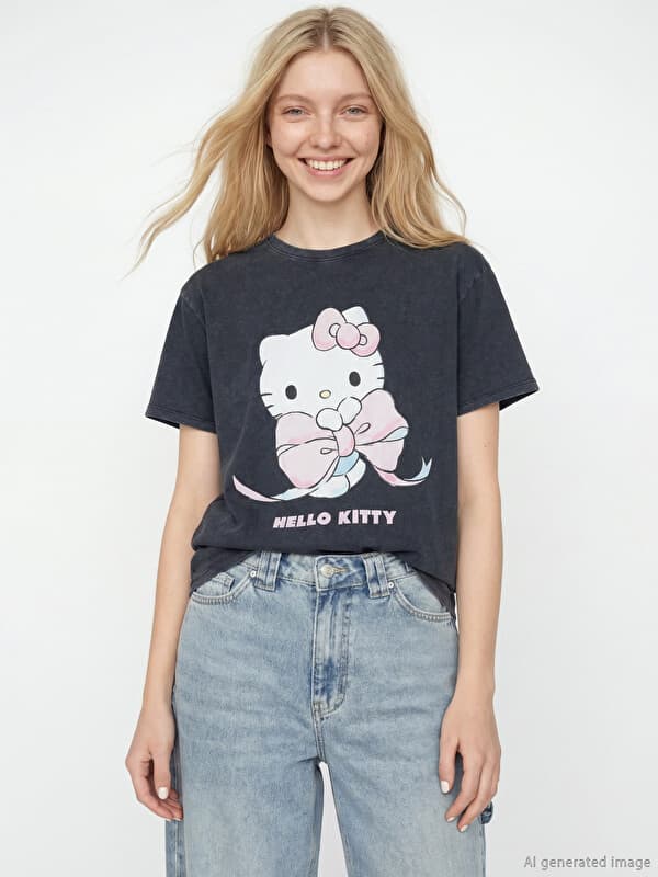 Женская футболка Hello Kitty с принтом