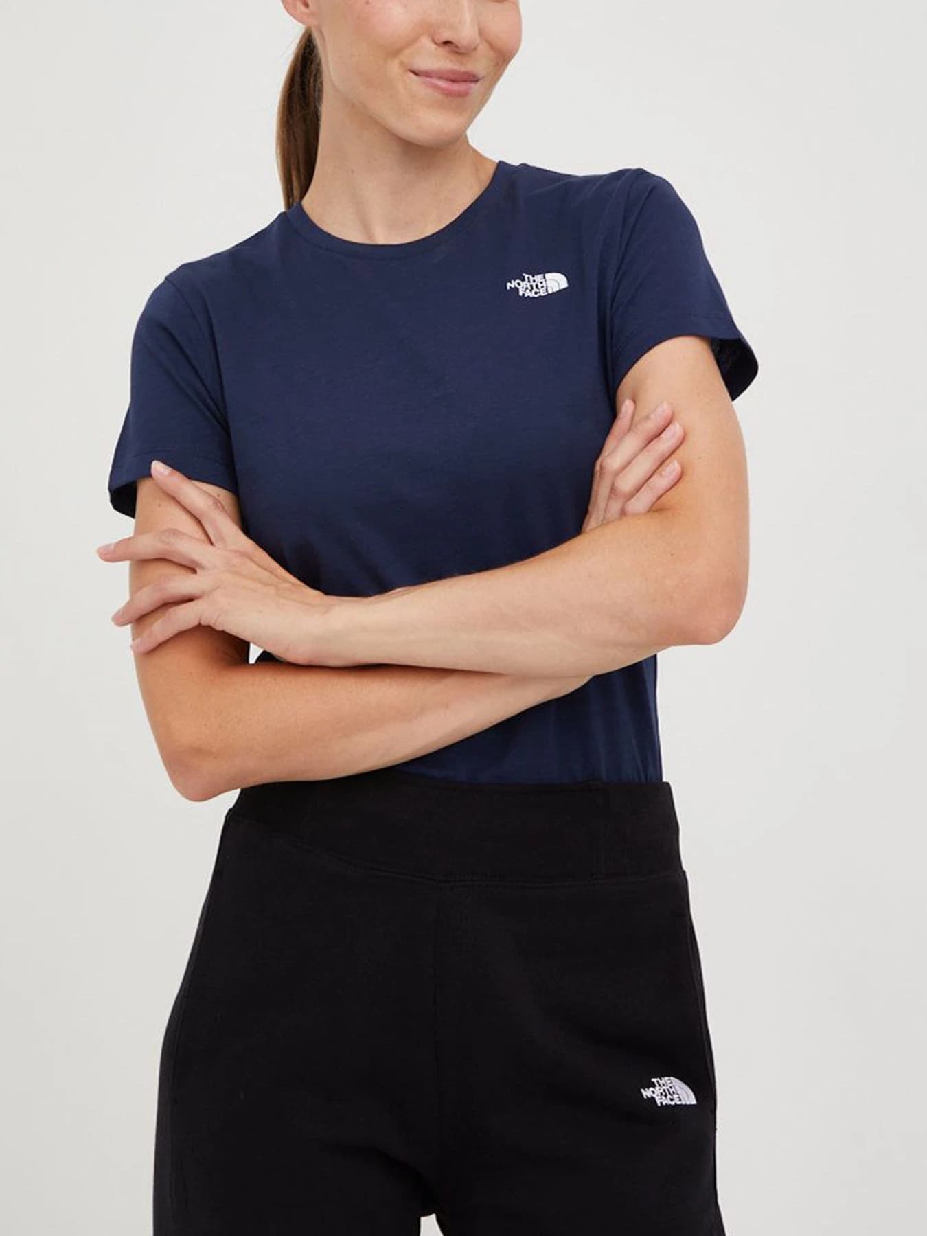 Футболки и поло The North Face модель NF0A4T1A8K21