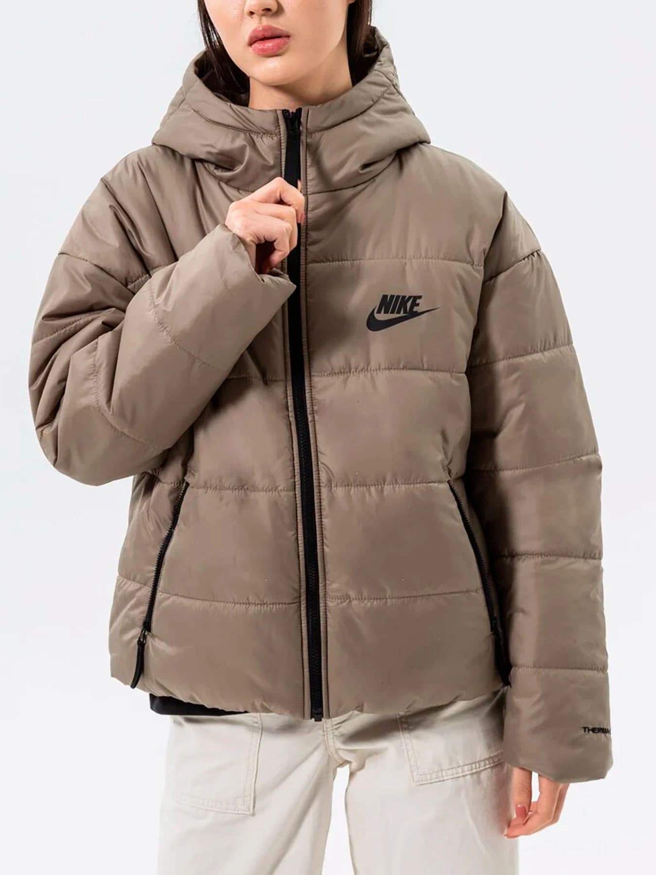 Куртки и дубленки NIKE модель DX1797-351