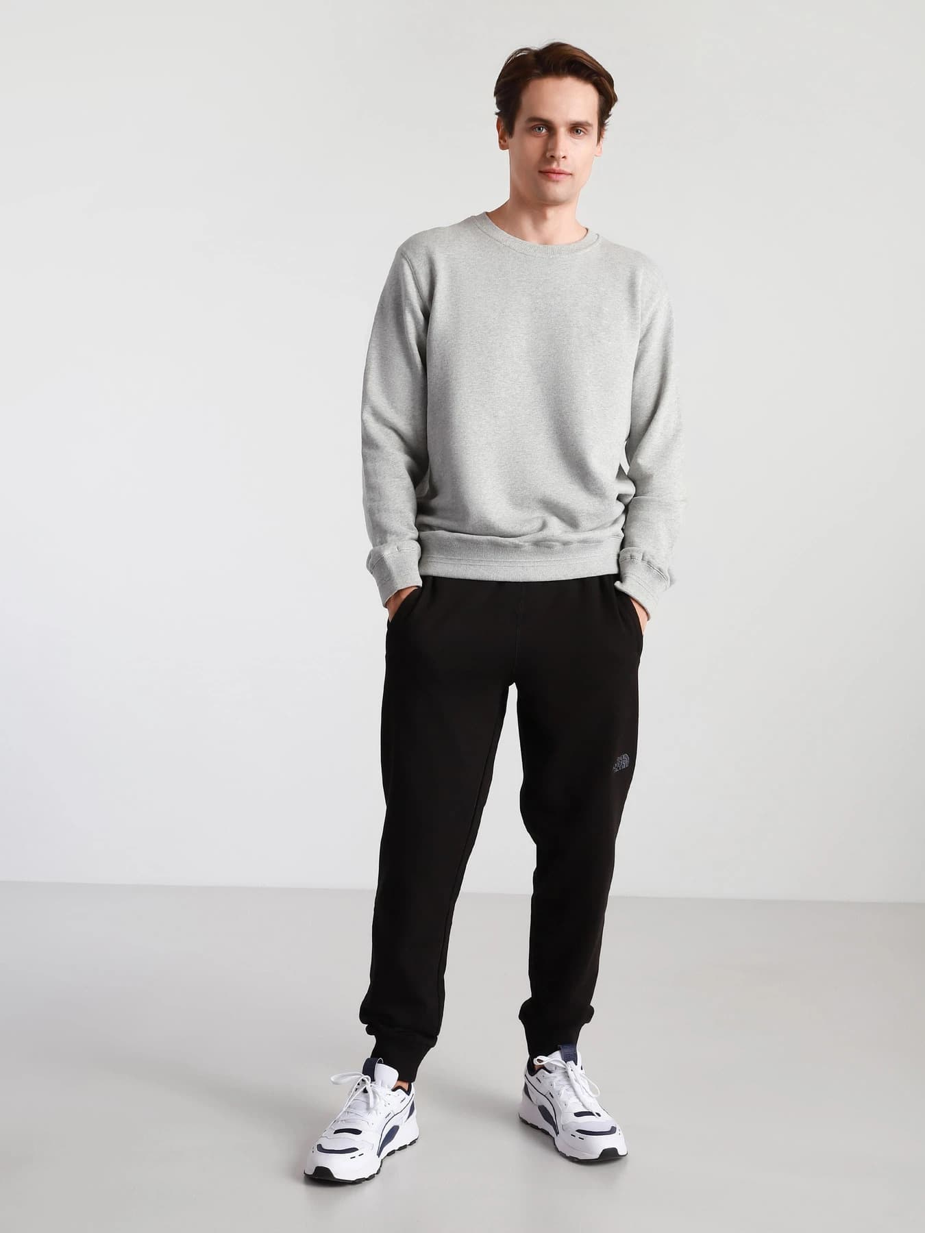 Брюки The North Face модель NF0A4T1FJK31