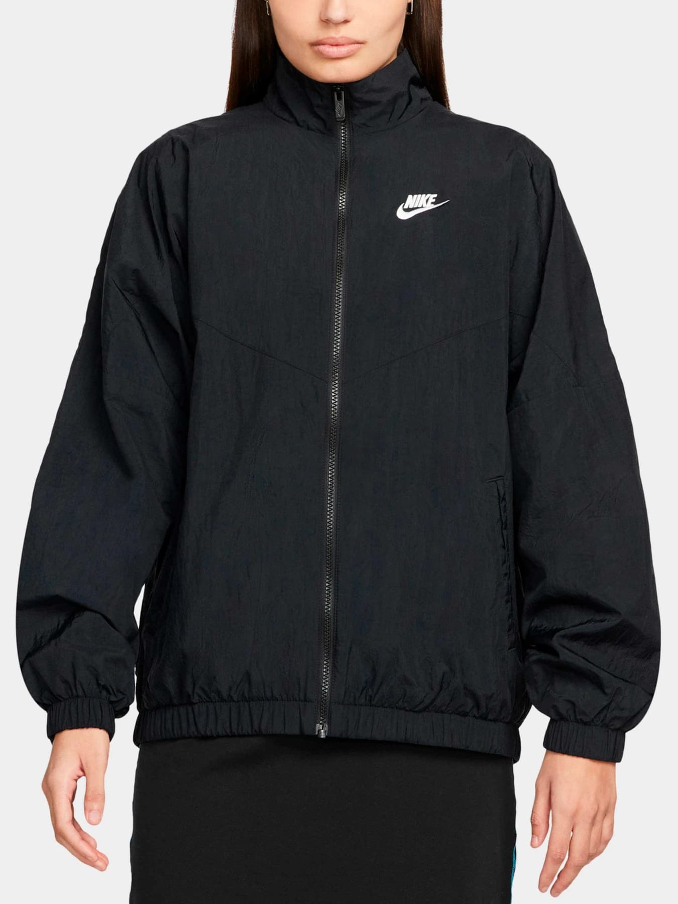 Куртки и дубленки NIKE модель DM6185-010