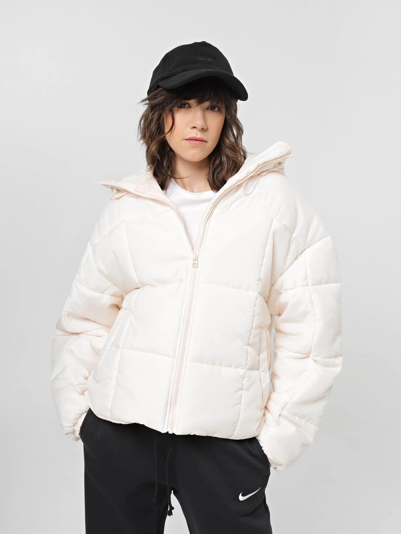 Куртки и дубленки NIKE модель FB7672-838