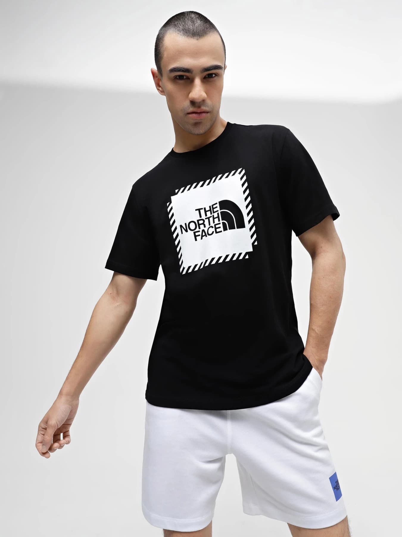 Футболки и поло The North Face модель NF0A894YJK31