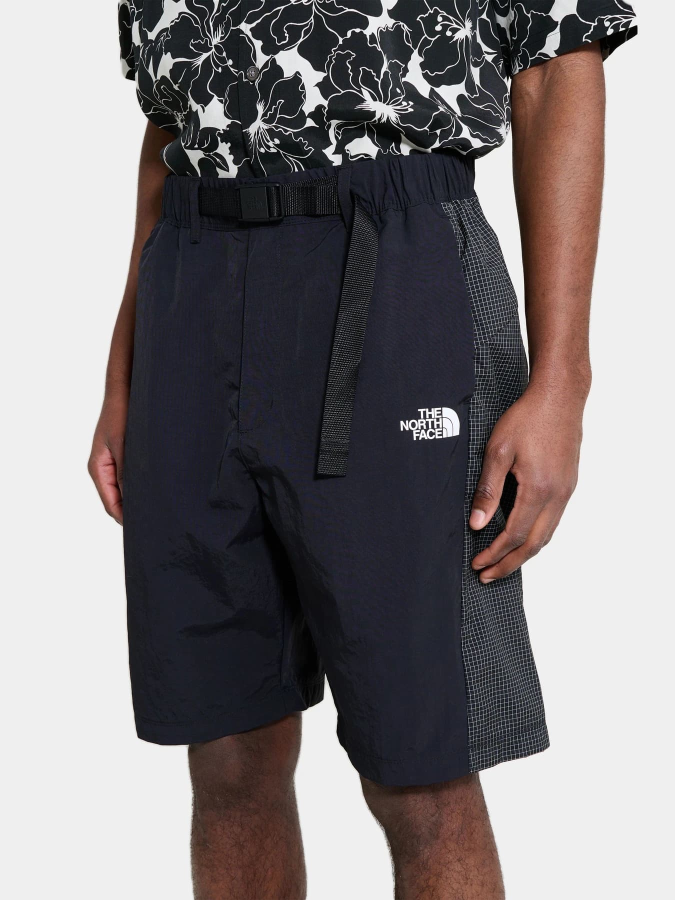 Шорты The North Face модель NF0A8GE5JK31