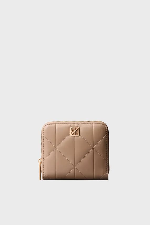 Кошелек QUILTED SQUARE ZIP AROUND