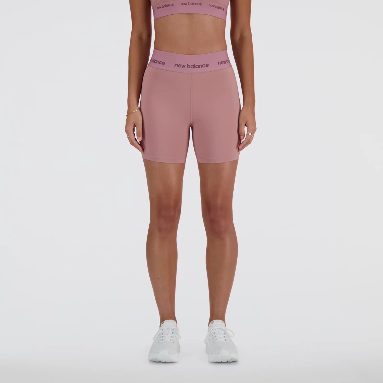 Шорты New Balance Sleek 5 Inch High Rise Biker Short